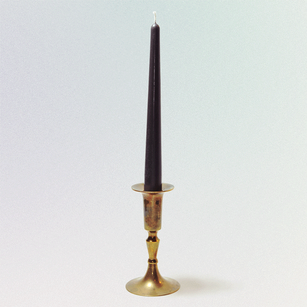 thermochromic candle changing colors from heat